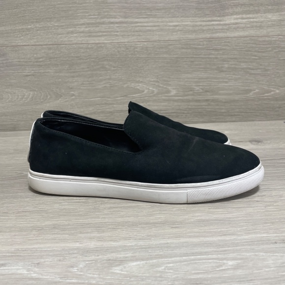 DKNY slip ons - Picture 2 of 6